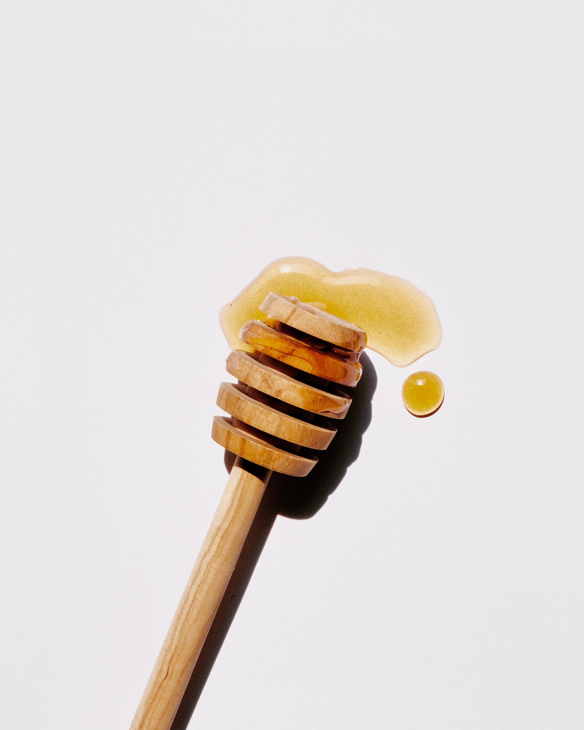 Pure Honey? Here's the Benefits of Adding It To Your Daily Cup of Tea